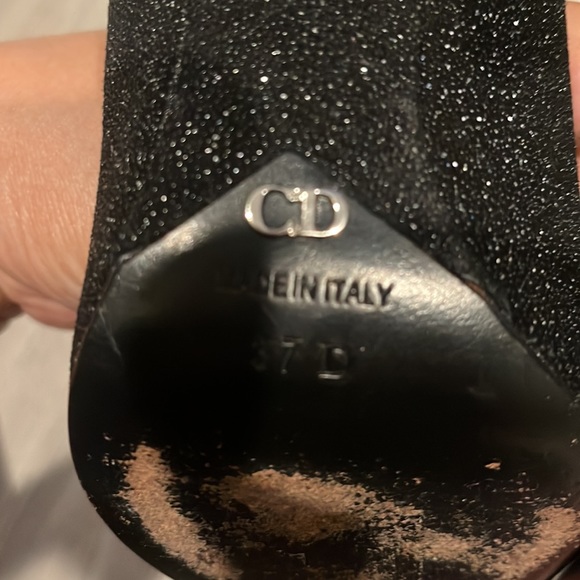 Authentic Christian Dior Heels comes with shoe dust bag. - Picture 7 of 12